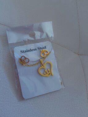 Gold Heart Pendant Necklace and Stud Earrings Set - Stainless Steel
